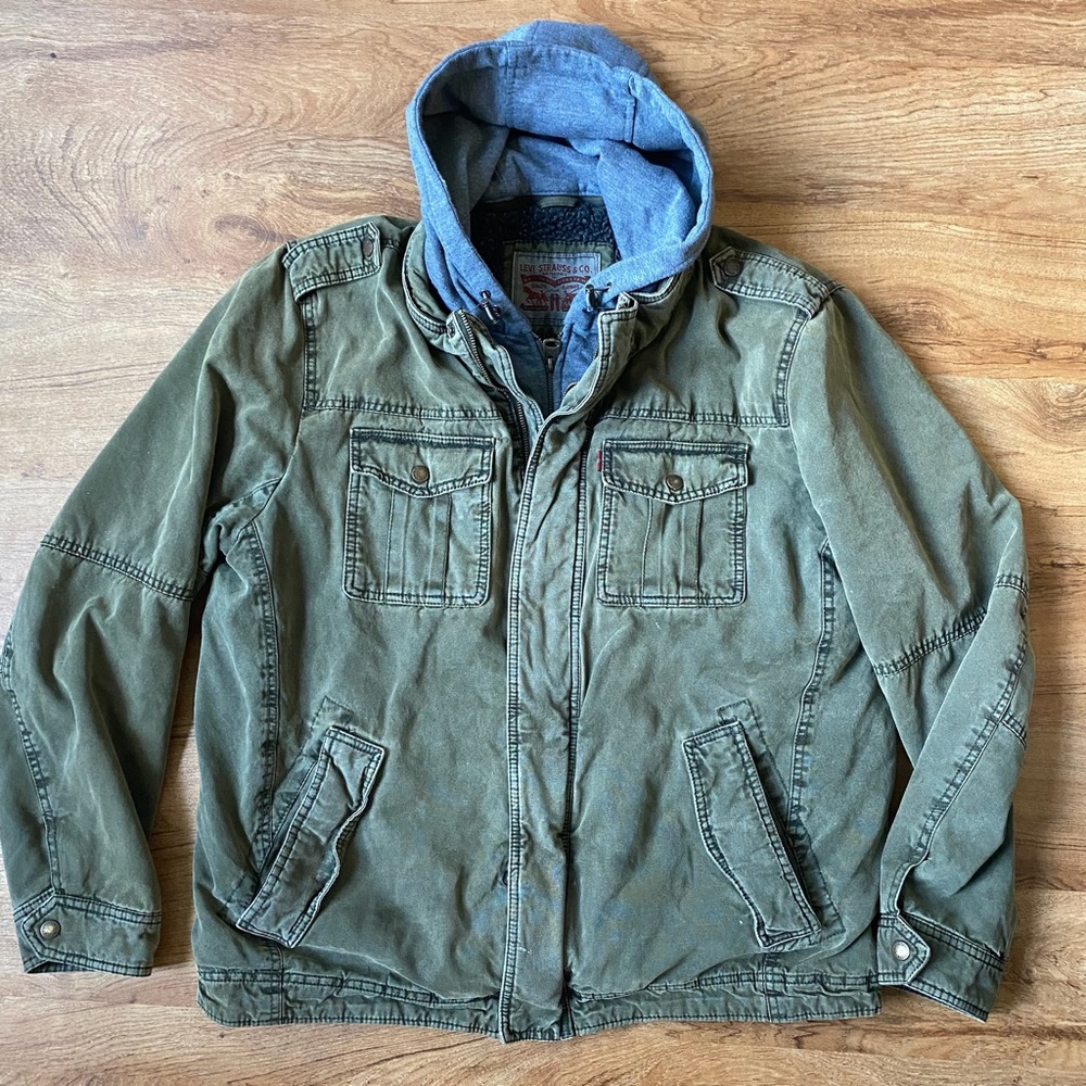 LEVI’S Olive Green Jacket